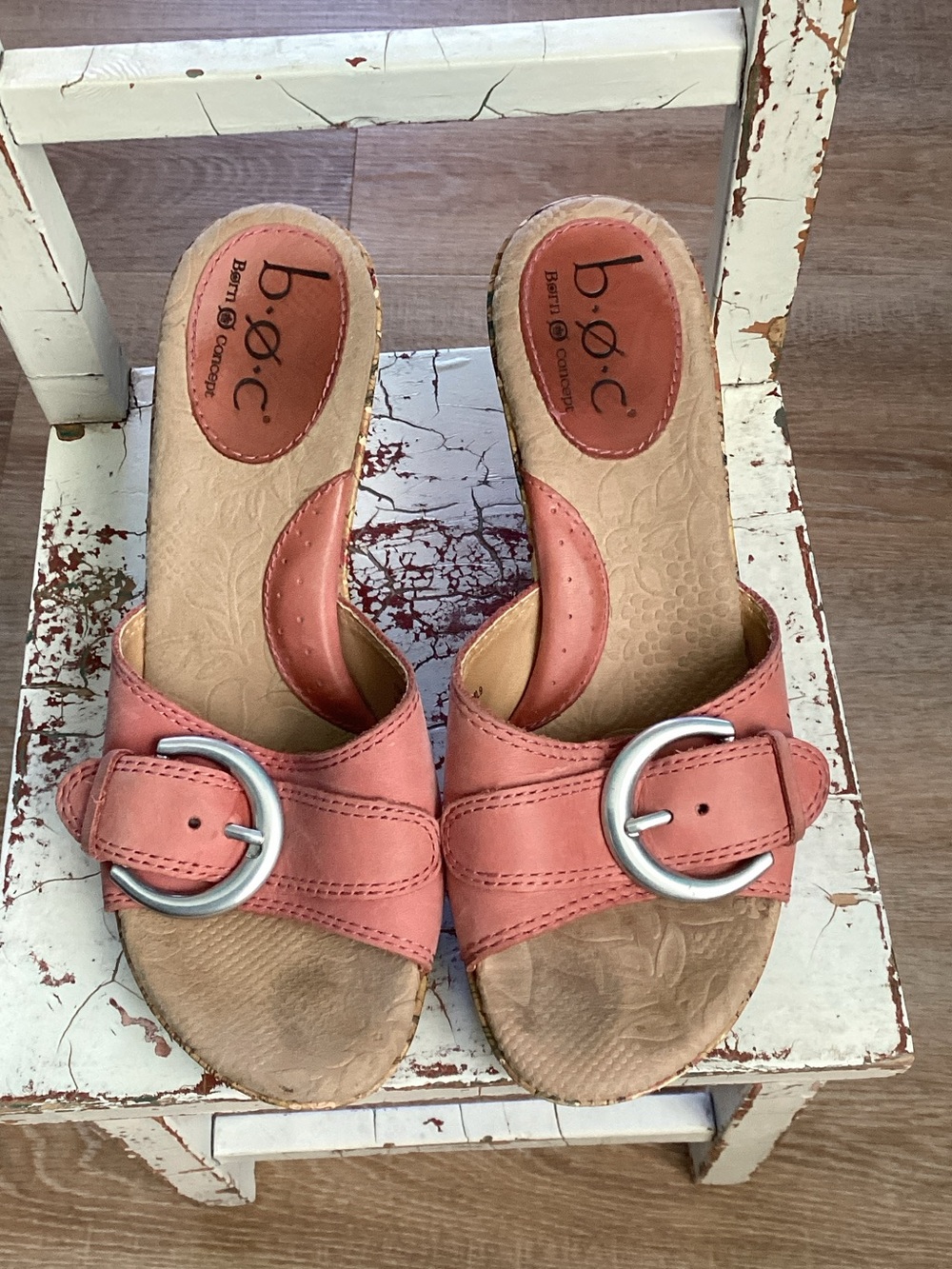 b.o.c. Women's Dusty Rose Slide Mules with Silver Buckle Size 7 MBC0542 CML9